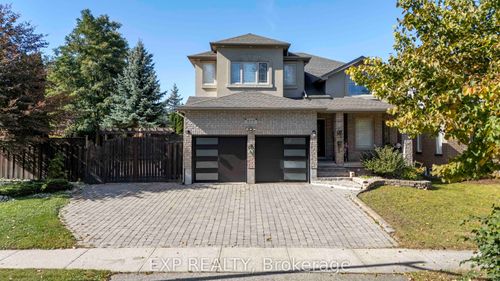 577 Waterton Dr, Waterloo, ON, N2V2K5 | Card Image