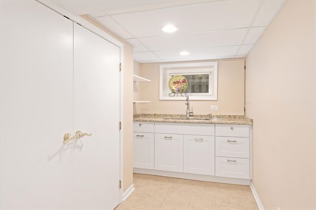 221 N Illinois St, House other with 4 bedrooms, 4 bathrooms and 2 parking in Elmhurst IL | Image 30