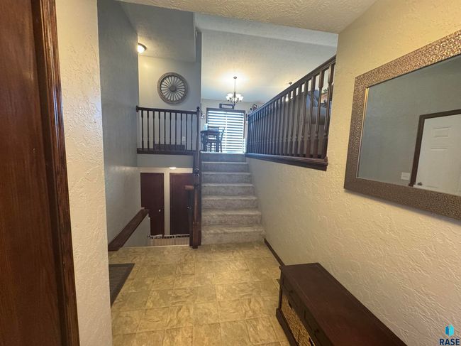 6903 Witzke Ave, House other with 3 bedrooms, 2 bathrooms and null parking in Sioux Falls SD | Image 4