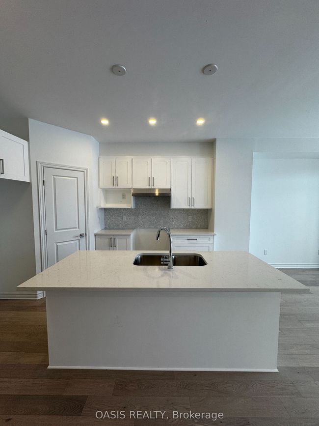 794 Antonio Farley St, House attached with 3 bedrooms, 3 bathrooms and 1 parking in Orléans ON | Image 4