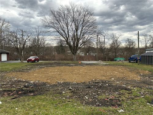 13 Low St Aka 6802 Sr-819 S, Mt. Pleasant Twp - Wml, PA, 15666 | Card Image