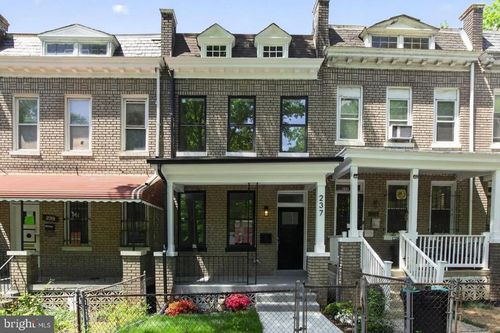 237 Rock Creek Church Rd Nw, WASHINGTON, DC, 20011-6009 | Card Image
