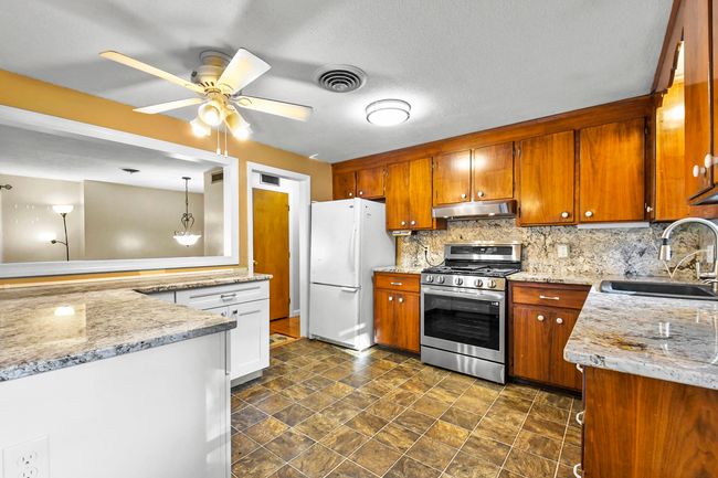 24 Glen Dr, House other with 3 bedrooms, 3 bathrooms and null parking in Nashua NH | Image 12