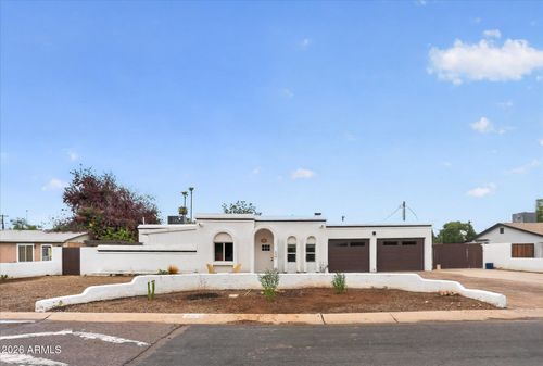 2334 W Augusta Ave, Phoenix, AZ, 85021-6825 | Card Image
