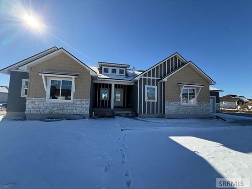 1620 Sandbar St, Idaho Falls, ID, 83404-8153 | Card Image