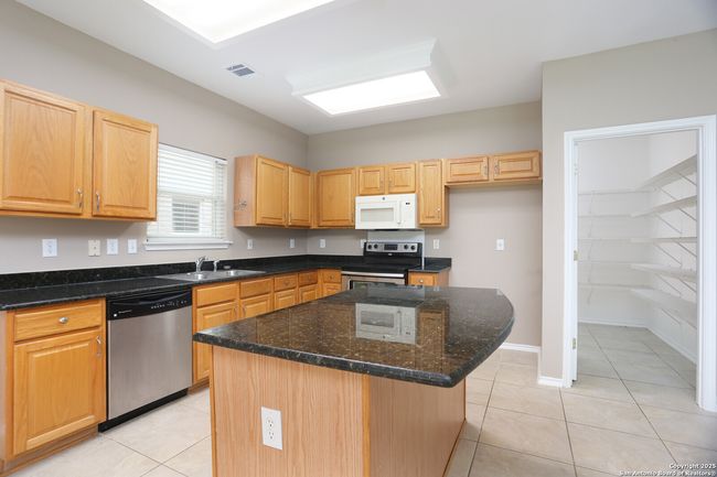 14514 Redwood Vly, House other with 4 bedrooms, 3 bathrooms and null parking in Helotes TX | Image 13