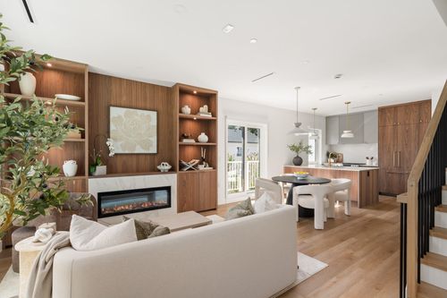 sl-4-2333 E 54th Ave, Vancouver, BC, V5S1X1 | Card Image
