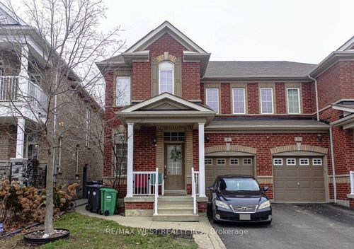 8 Callalily Rd, Brampton, ON, L7A0M1 | Card Image