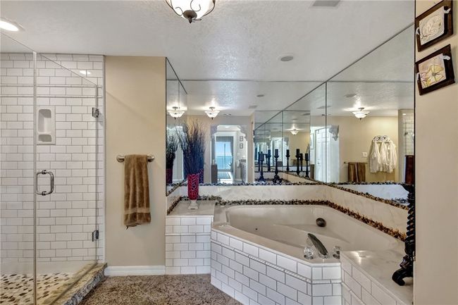 APT-2-3 - 5051 N Highway A1a, House attached with 4 bedrooms, 4 bathrooms and null parking in Hutchinson Island FL | Image 19