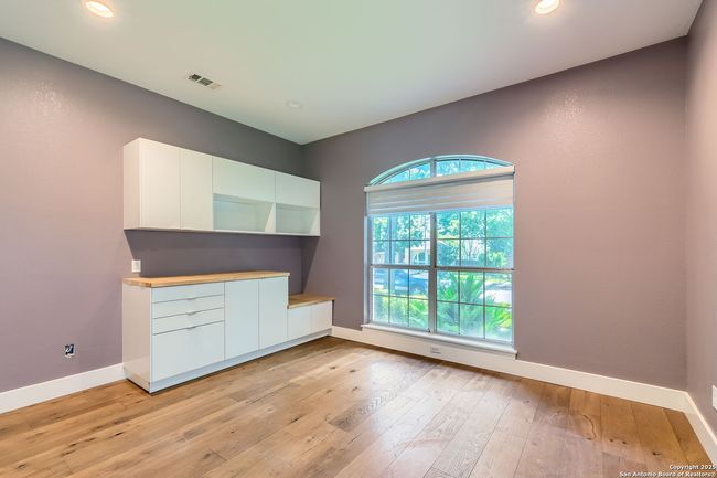 6110 Blanco River Pass, House other with 5 bedrooms, 4 bathrooms and null parking in Austin TX | Image 9