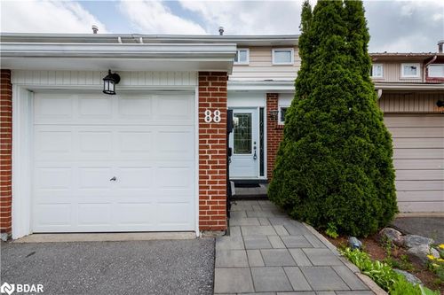 88 Chaucer Cres, Barrie, ON, L4N4T7 | Card Image