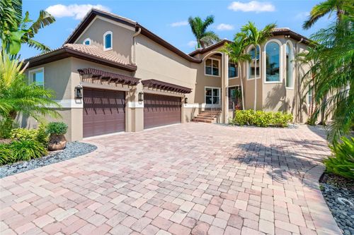 6315 Marbella Blvd, APOLLO BEACH, FL, 33572-2905 | Card Image