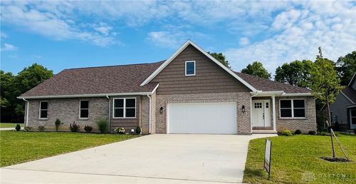952 Winter Ridge Dr, Sidney, OH, 45365-7372 | Card Image