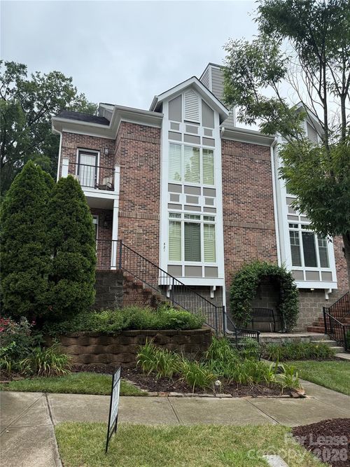 421 Spring St, Davidson, NC, 28036-7044 | Card Image