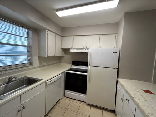 b-18-6505 Winfield Blvd, Margate, FL, 33063-7109 | Card Image