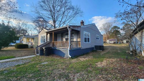 202 Fairy Ave, HUEYTOWN, AL, 35023-2517 | Card Image