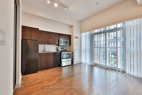 705-126 Simcoe St, Toronto, ON, M5H4E6 | Card Image
