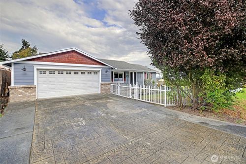 317 Teresa St, Camano Island, WA, 98282-6308 | Card Image