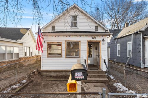 709 S 3rd St, Pekin, IL, 61554-4403 | Card Image