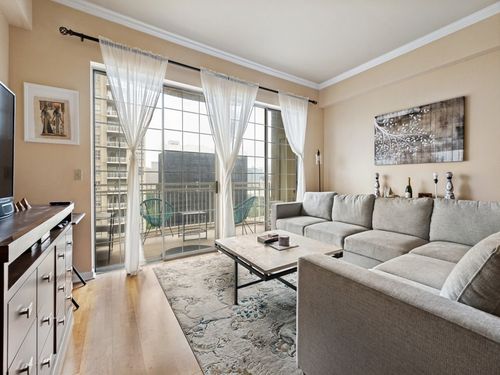 943-3225 Turtle Creek Blvd, Dallas, TX, 75219-5443 | Card Image