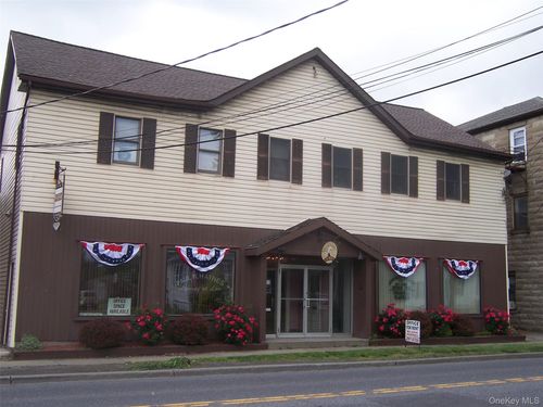 front-office-1st-floor-2789 W Main Street, Poughkeepsie (Town), NY, 12590 | Card Image