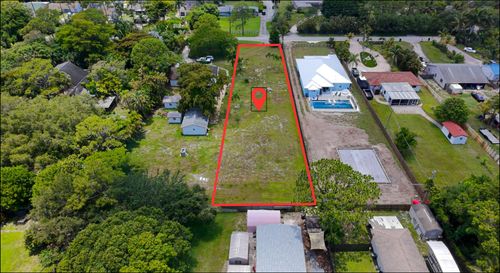 5148 2nd Rd, Lake Worth, FL, 33467-5616 | Card Image
