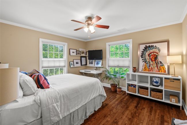 1704 W 34 Th St, House other with 3 bedrooms, 3 bathrooms and 3 parking in Austin TX | Image 18