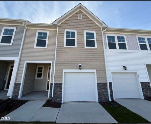 257 Lily Patch Ln, Smithfield, NC, 27577-4593 | Card Image