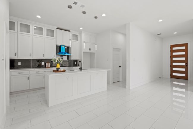 2827 Grafton Ave, House other with 4 bedrooms, 4 bathrooms and null parking in Dallas TX | Image 6