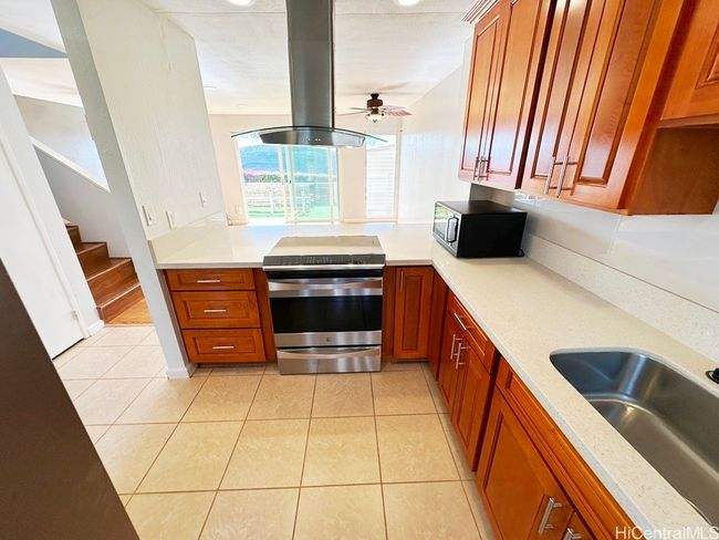 APT-87 - 92-1043 Makakilo Dr, House other with 3 bedrooms, 2 bathrooms and 2 parking in Kapolei HI | Image 5