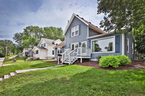 310 Lakeshore Dr, Stewartville, MN, 55976-1153 | Card Image