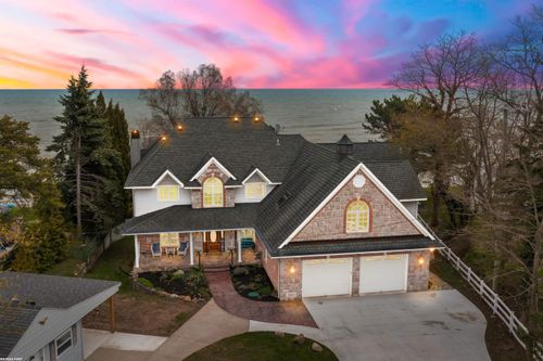 3864 Lakeshore Rd, Deckerville, MI, 48427-9653 | Card Image