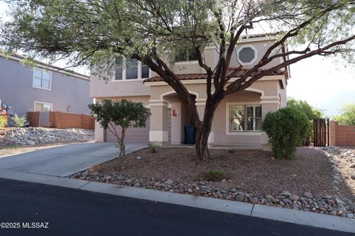 10176 N Nine Iron Dr, Oro Valley, AZ, 85737-7807 | Card Image