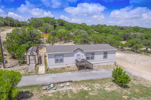 385 Ridge Trl, Bandera, TX, 78003-4349 | Card Image