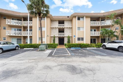 apt-g202-7480 Miami Lakes Dr, Miami Lakes, FL, 33014-6836 | Card Image