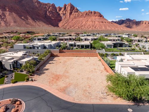633 E Flint Rock Cir, Ivins, UT, 84738-6769 | Card Image