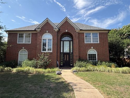 6832 Clear Spring Drive, Fort Worth, TX, 76132 | Card Image