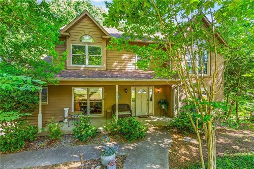 9412 Horse Creek Run, Kernersville, NC, 27284-7664 | Card Image