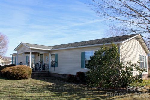 308 Riverwind Dr, Hendersonville, NC, 28739-8723 | Card Image