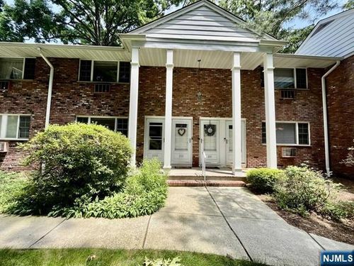 209 Washington Dr, Ramsey, NJ, 07446-1528 | Card Image