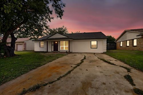 2825 Bamboo St, Mesquite, TX, 75150-2519 | Card Image