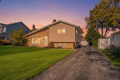 251 W Armitage Ave, Elmhurst, IL, 60126-2231 | Card Image