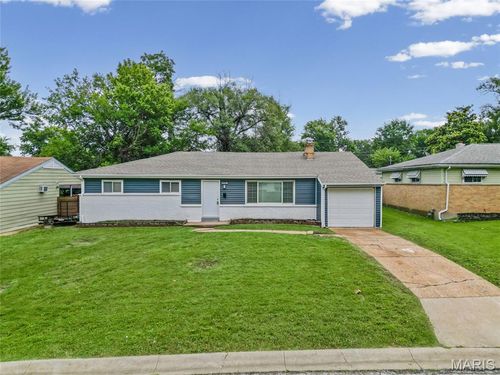 5530 Horizon Dr, Saint Louis, MO, 63121-1306 | Card Image