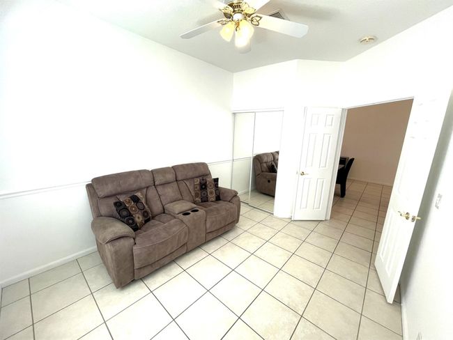 9675 Crescent View Dr N, Condo with 3 bedrooms, 2 bathrooms and null parking in Boynton Beach FL | Image 14