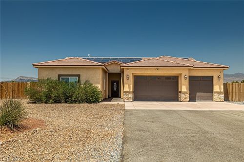 780 Garden Ln, Pahrump, NV, 89048-2400 | Card Image
