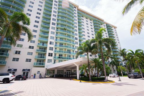 apt-320-19390 Collins Ave, Sunny Isles Beach, FL, 33160-2278 | Card Image