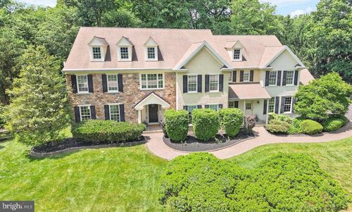 913 Shenandoah Ln, West Chester, PA, 19380-2026 | Card Image
