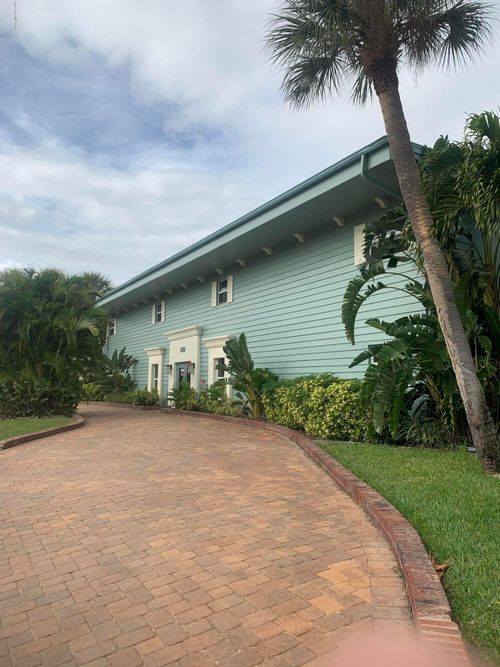 33-220 Columbia Dr, Cape Canaveral, FL, 32920-3600 | Card Image