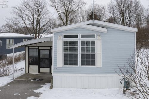 5588 E Farrow Ave, Port Clinton, OH, 43452-3614 | Card Image