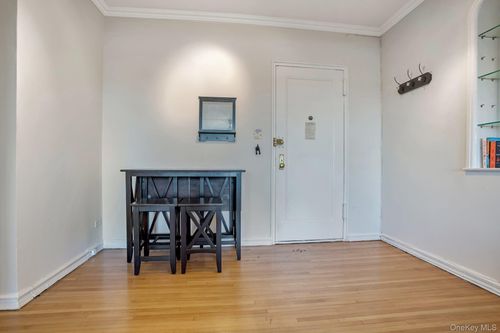 3d-113 72nd Rd, Forest Hills, NY, 11375 | Card Image